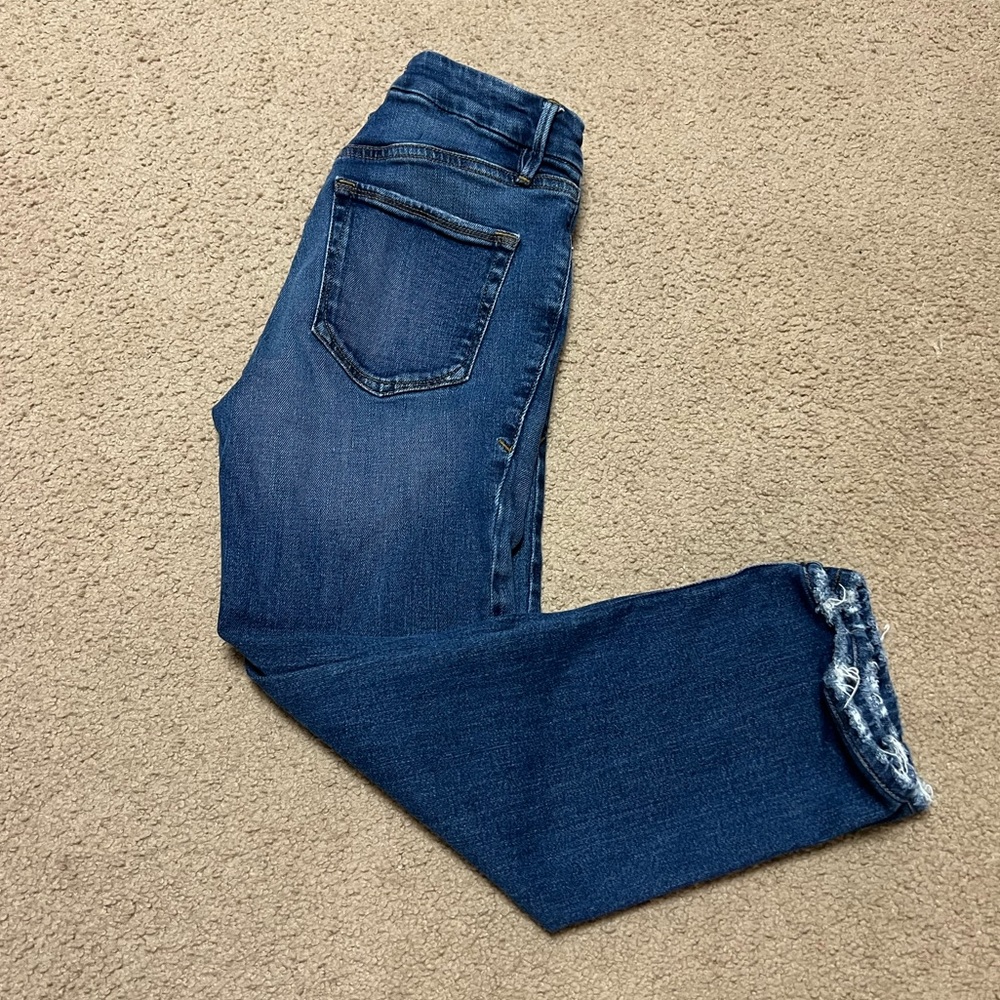 Good American Cropped Bootcut Jeans - Picture 5 of 8